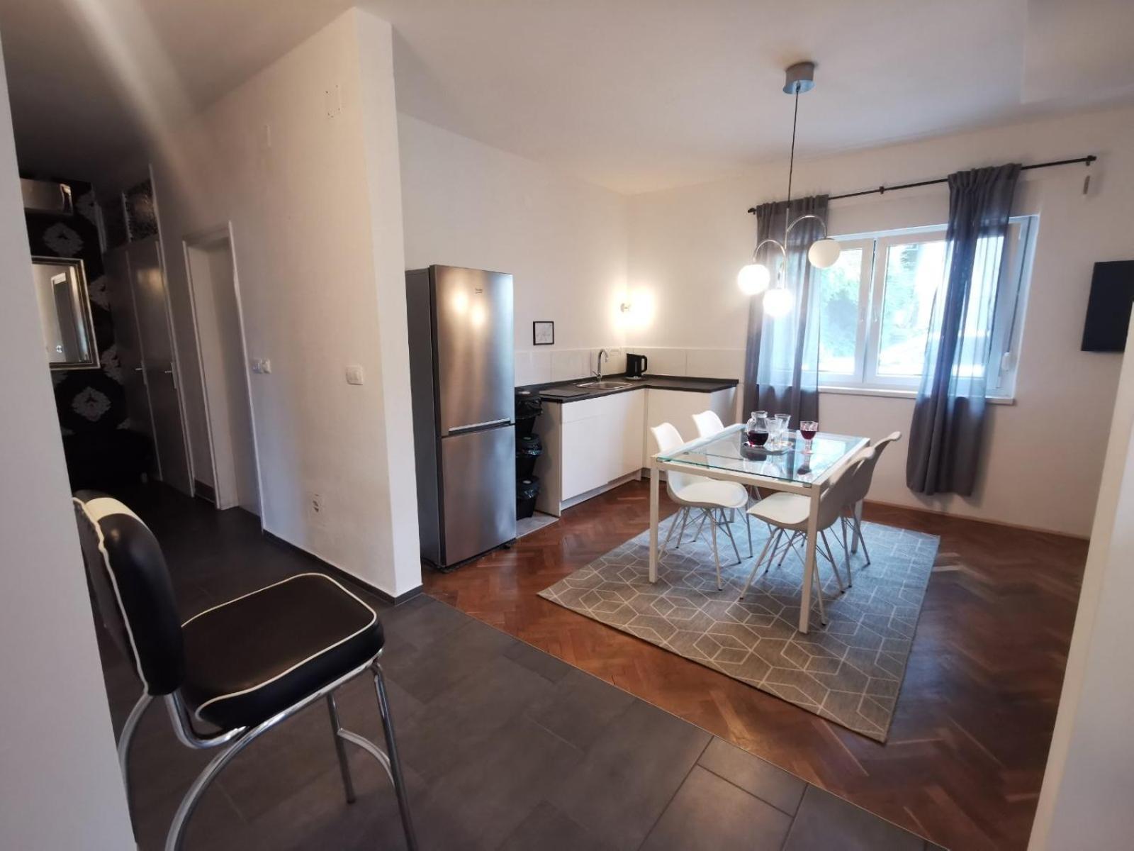 Apartment Stella Danica チャテジ・オプ・サヴィ 部屋 写真